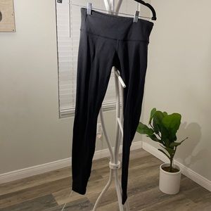 Size 4 lulu leggings